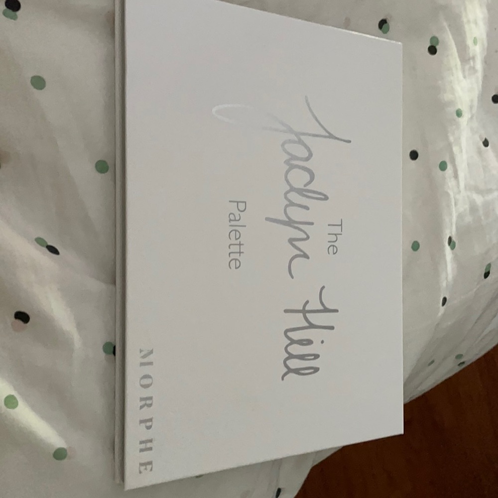Eyeshadow palette